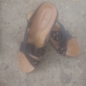 Anna Black Cutout Slide Sandals